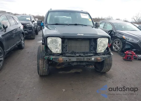 2008 Jeep Liberty Sport из США, поврежденный, VIN 1J8GN28KX8W188898